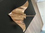 Schitterende mantarog ontworpen door P.Baeke, Ophalen
