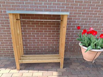 planten tafel beschikbaar voor biedingen