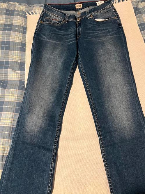 Dames jeans Tommy hilfiger w31 L32, Kleding | Dames, Spijkerbroeken en Jeans, Ophalen of Verzenden