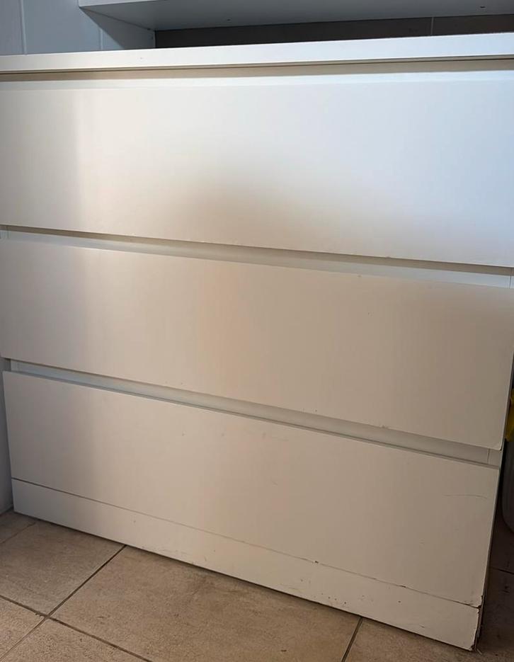 Ladekastje ikea - lichte schade verder in orde, Huis en Inrichting, Kasten | Ladekasten, Gebruikt, Ophalen