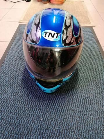 TNT  motor helm maat XL beschikbaar voor biedingen