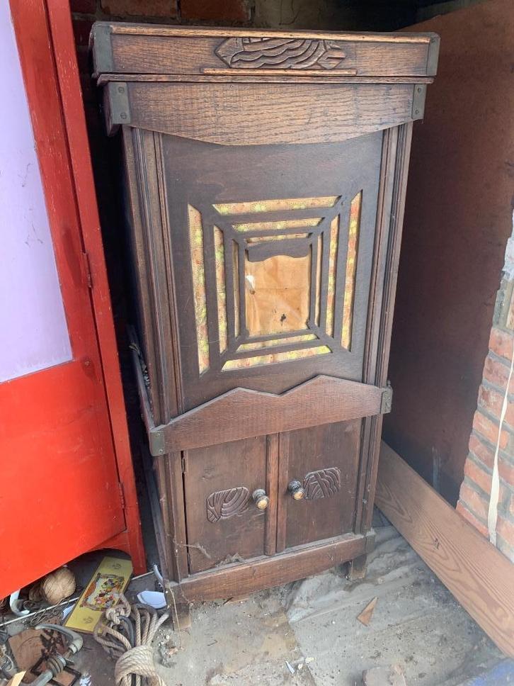 Vintage platenspelen in kast, Antiek en Kunst, Antiek | Tv's en Audio, Ophalen