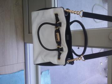 Zwart met witte crossbody tas van Michael Kors in echt leder beschikbaar voor biedingen