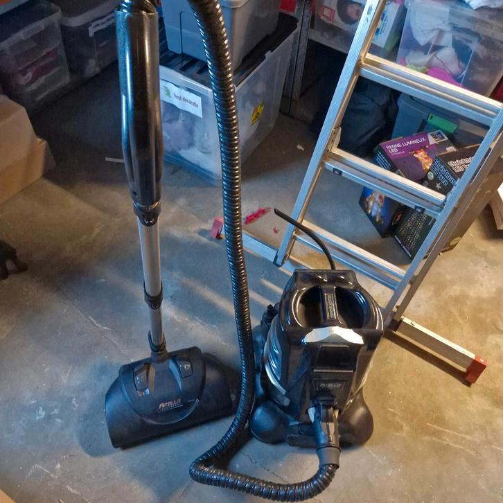 Ritello, Electroménager, Aspirateurs, Utilisé, Aspirateur, Réservoir, Enlèvement