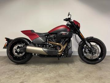 Harley-Davidson SOFTAIL FXDR 114 MET Screamin' Eagle uitlaat