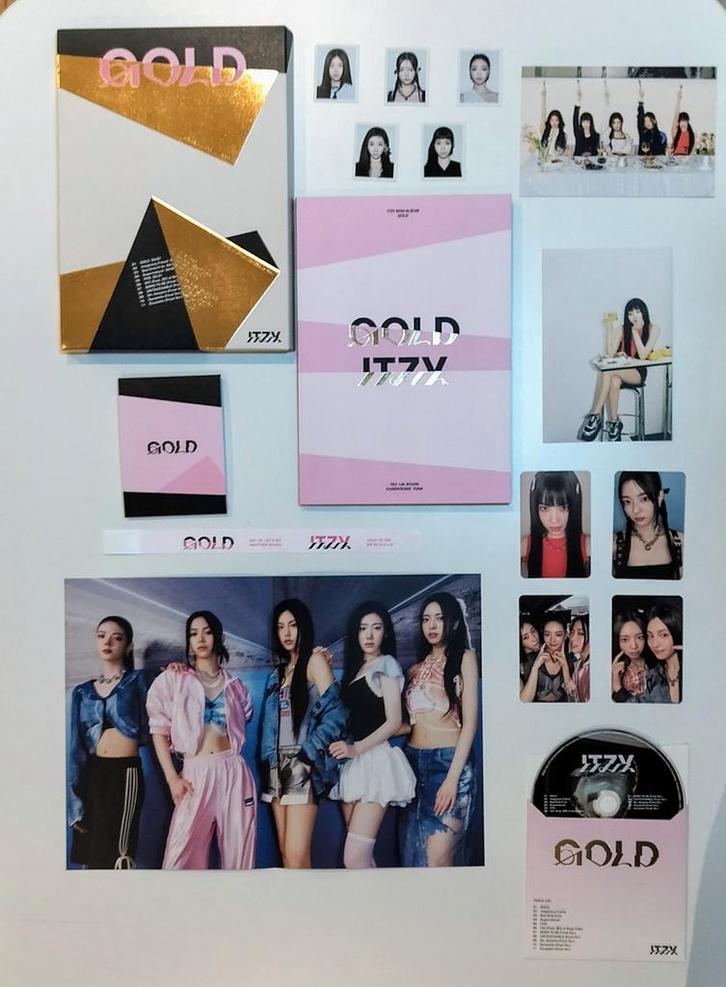 Itzy "Gold" pre-ordered album, Verzamelen, Muziek, Artiesten en Beroemdheden, Zo goed als nieuw, Cd of Plaat, Ophalen of Verzenden