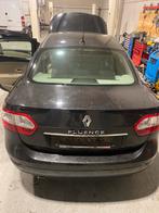 Renault Fleunce à vendre, Autos, Renault, Berline, 4 portes, Noir, Cuir et Tissu