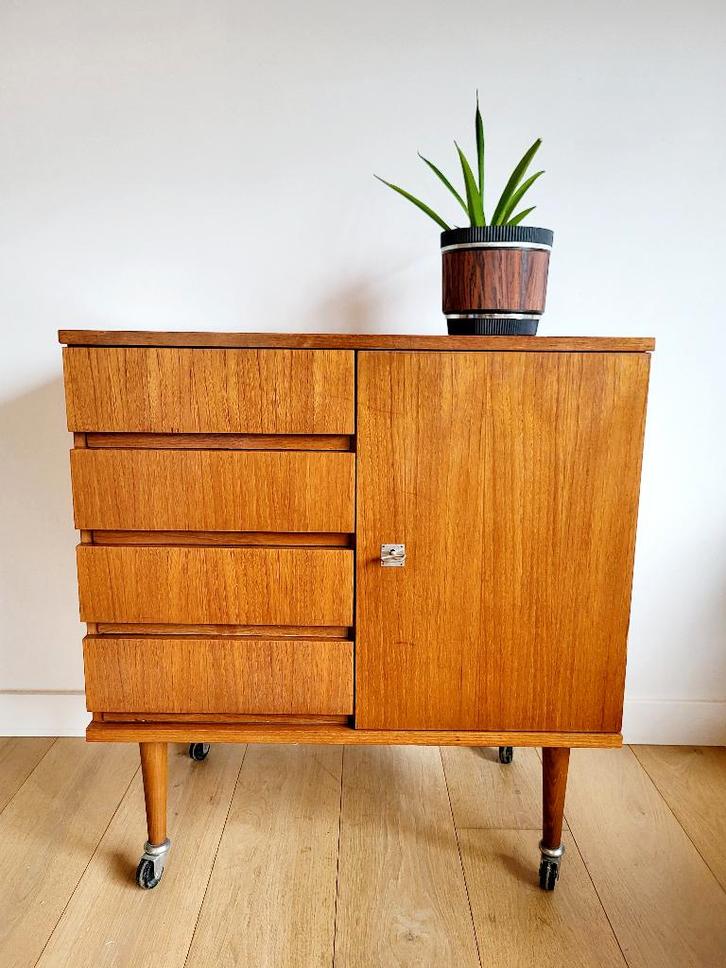 vintage ladekast of dressoir, Huis en Inrichting, Kasten | Ladekasten, Ophalen