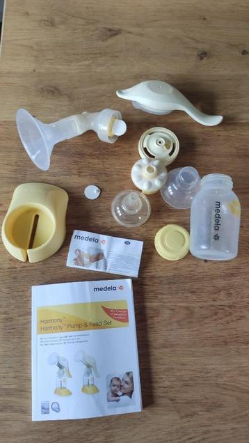 Medela handkolf Harmony + Calma speen en fles + bewaarzakjes beschikbaar voor biedingen