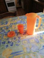 Cruche avec couvercle et 4 Gobelets. Neufs., Enlèvement ou Envoi, Comme neuf