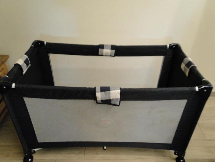 reisbedje baby met matras, Kinderen en Baby's, Babywiegjes en Ledikanten, Gebruikt, Reisbedje, Ophalen