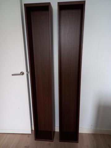 Ikea kasten beschikbaar voor biedingen