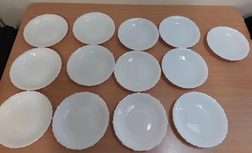 Vaisselle Arcopal, en très bon état, Uni, Assiettes(s), Comme neuf, Verre