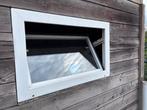 Raam kip PVC 80 (br) X 50 (h)  cm (2 Stuks), Kunststof, Gebruikt, Raamkozijn, Inclusief glas