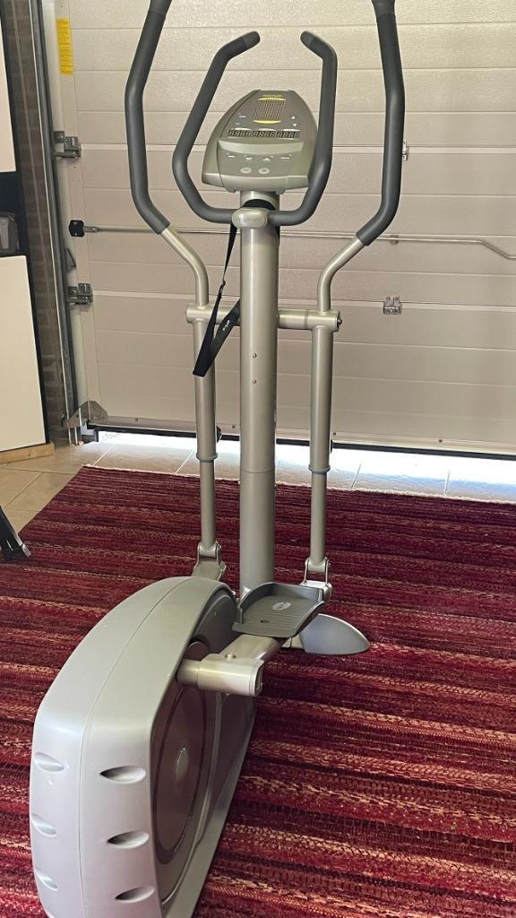 Tunturi crosstrainer, Sport en Fitness, Fitnessapparatuur, Gebruikt, Crosstrainer, Armen, Benen, Borst, Buik, Rug, Metaal, Ophalen
