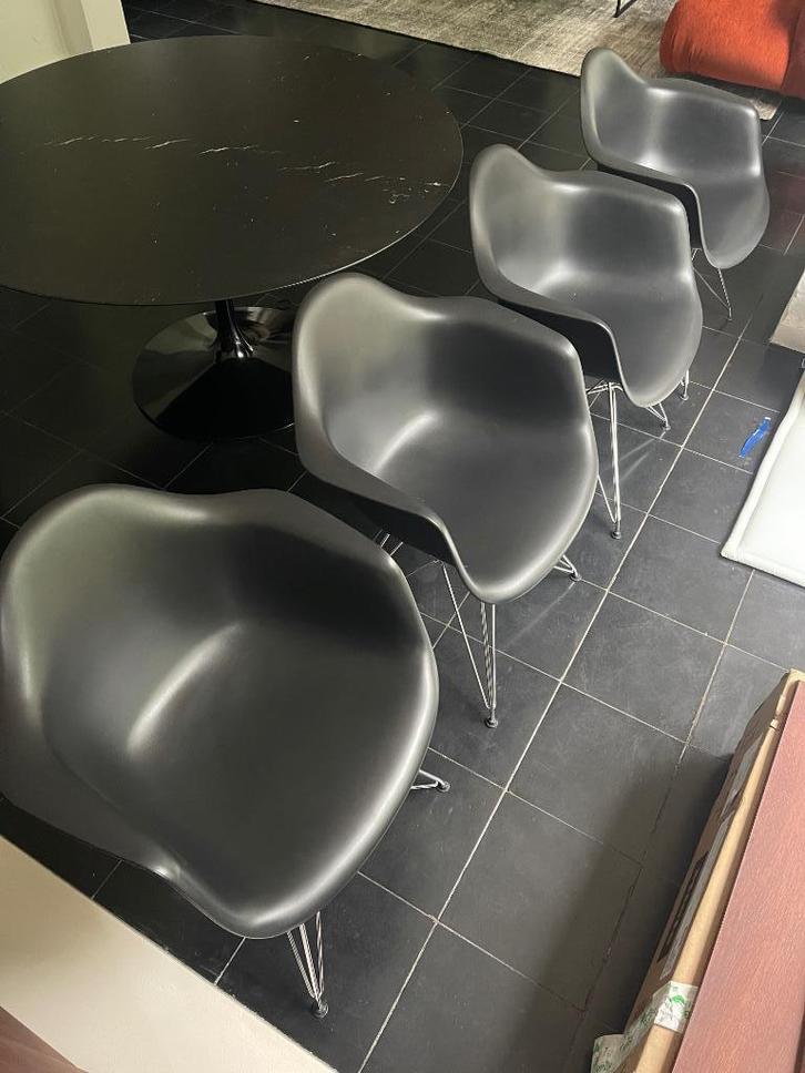 Chaise Vitra DAR, Maison & Meubles, Chaises, Utilisé, Quatre, Noir, Enlèvement