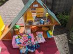 Poppenhuis + poppen + meubels, Kinderen en Baby's, Poppenhuis, Gebruikt, Ophalen of Verzenden