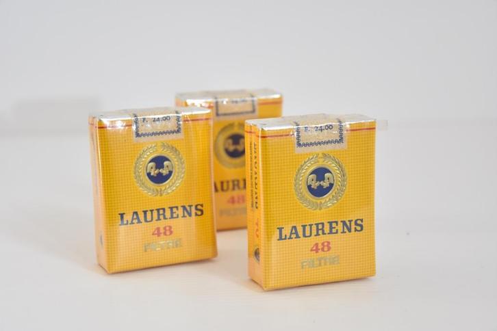 Vintage Laurens 48 sigarettendoosjes (ongeopend), Verzamelen, Rookartikelen, Aanstekers en Luciferdoosjes, Zo goed als nieuw, Tabaksdoos of Verpakking