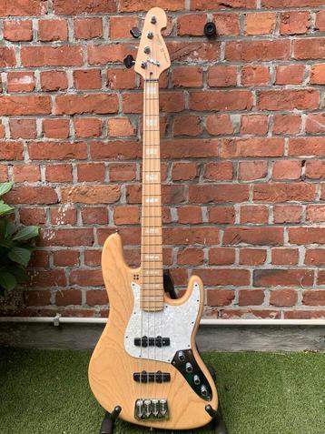 Basgitaar Sandberg California TT 4. Custom shop beschikbaar voor biedingen