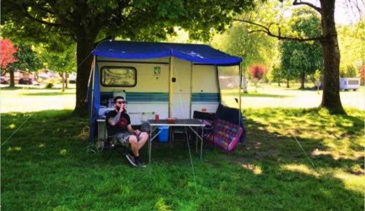 Knaus komfort 325 1979, Caravans en Kamperen, Caravans, Particulier, Knaus, Koelkast, Ophalen