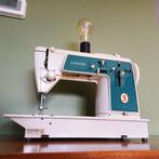 Lamp gemaakt van vintage naaimachine Singer, Ophalen, Vintage
