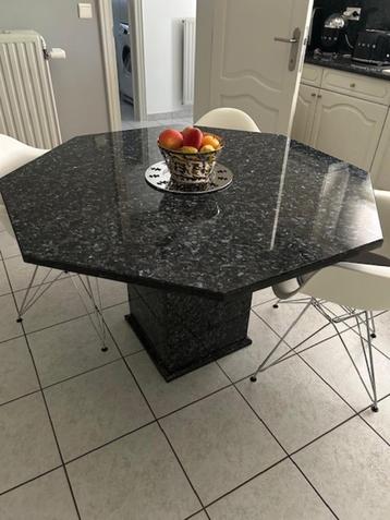 Table en pierre de granit, 100 à 150 cm, Utilisé, 100 à 150 cm, Enlèvement