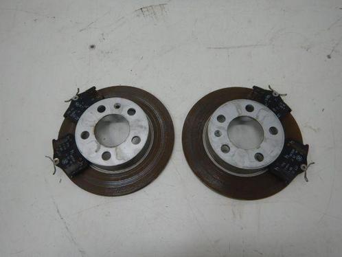 VW Polo 2G Remset Remschijf Remblok Achterzijde 2Q0615601H 2, Auto-onderdelen, Remmen en Aandrijving, Volkswagen, Gebruikt, Ophalen of Verzenden