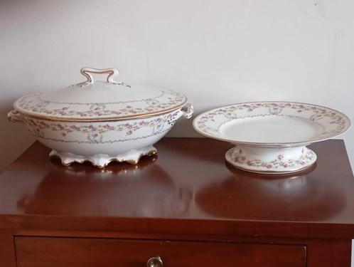 Gorgeous Limoges Floral Gold Trim Embossed Porcelain Tureen, Antiek en Kunst, Antiek | Keukengerei, Ophalen
