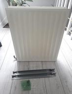 Radiator in goede staat, 5 jaar oud. HOOGTE: 70cm BREEDTE: 6, Doe-het-zelf en Bouw, Ophalen, 30 tot 80 cm, Gebruikt, Radiator