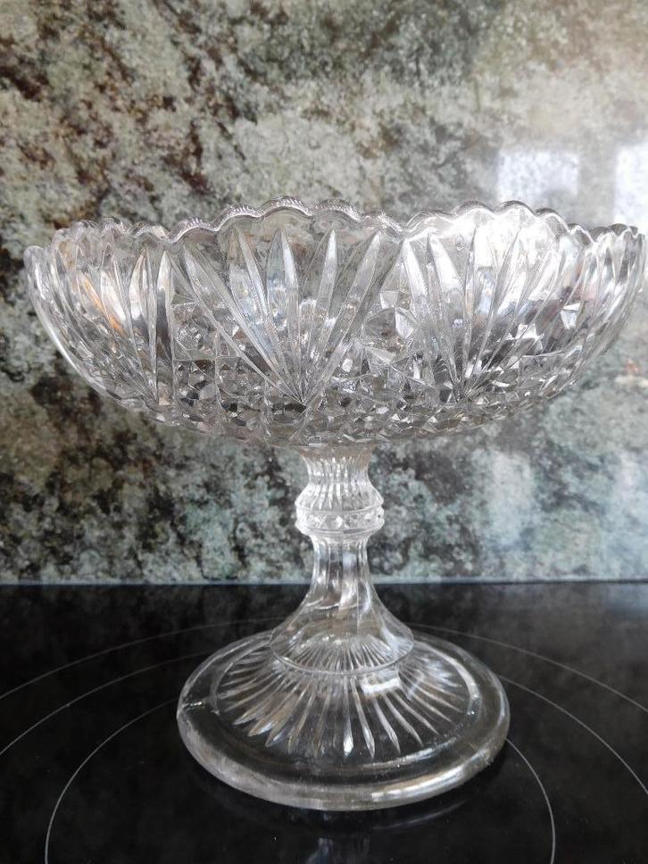 Coupe à fruits compotier-drageoir sur pied, Antiquités & Art, Antiquités | Verre & Cristal, Enlèvement ou Envoi