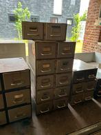 Anciennes armoires d'archives en fer, Enlèvement ou Envoi