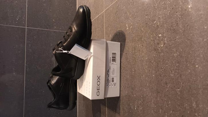 Nieuwe Geox Nebula jongensschoenen maat 39, Kleding | Heren, Schoenen, Nieuw, Ophalen