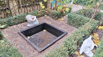 Vijverbak kunststof  beschikbaar voor biedingen