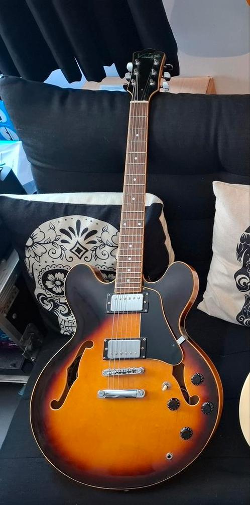 Vintage Sunburst VSA535, Muziek en Instrumenten, Snaarinstrumenten | Gitaren | Elektrisch, Zo goed als nieuw, Semi-solid body