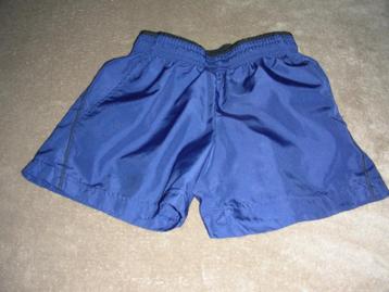 Blauw short, maat 98-104