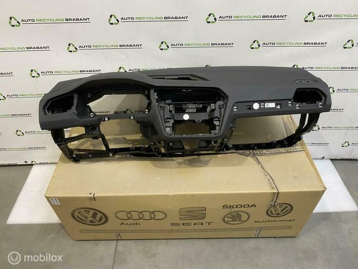 Dashboard Volkswagen Tiguan 2 ORIGINEEL 5NB857181B, Auto-onderdelen, Dashboard en Schakelaars, Gebruikt, Ophalen of Verzenden