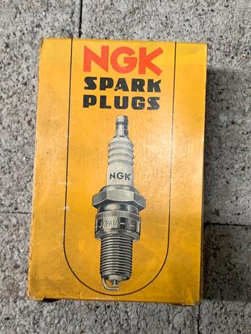 Doosje ngk bougies b9hcs beschikbaar voor biedingen