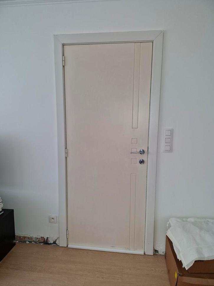 1 Robuste, volhouten binnendeur- 30 euro, Doe-het-zelf en Bouw, Deuren en Vliegenramen, Gebruikt, Binnendeur, 200 tot 215 cm, 80 tot 100 cm