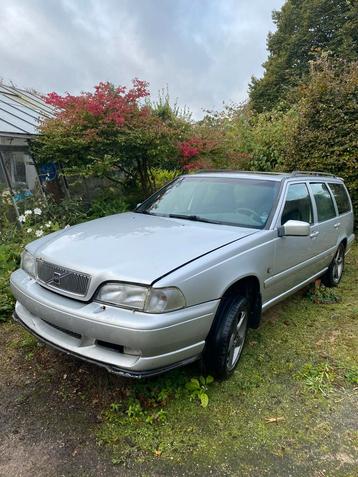 V70R origineel silversand handgeschakeld , 17” titans beschikbaar voor biedingen