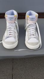 Nike witte schoenen maat 37,5, Ophalen, Gedragen, Wit, Nike
