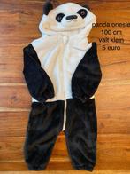 Panda onesie - 100 cm - valt klein - fleece - nieuwstaat, Garçon ou Fille, Enlèvement, Neuf