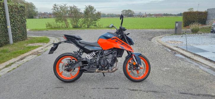 Ktm duke 125 cc, Motoren, Motoren | KTM, Particulier, Naked bike, 11 kW of minder, ABS, Cruise Control, LED Verlichting, Ophalen