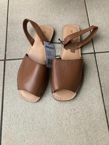 Nieuwe Bruine sandalen - maat 41 beschikbaar voor biedingen