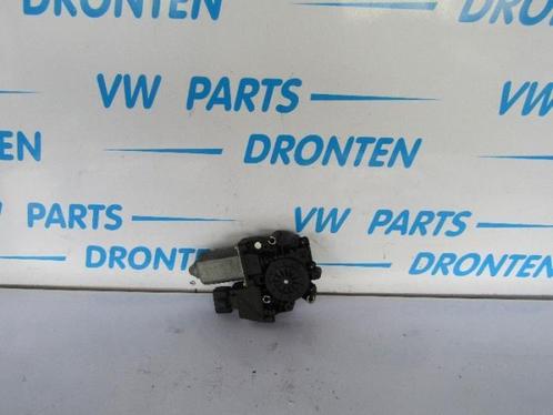 Moteur de vitre portière d'un Audi A4, Autos : Pièces & Accessoires, Carrosserie & Tôlerie, Audi, Utilisé, 3 mois de garantie