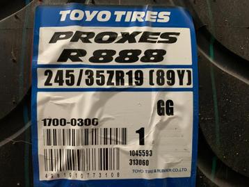 Pneus Toyo Proxes R888 245/35ZR19 WANTED disponible aux enchères