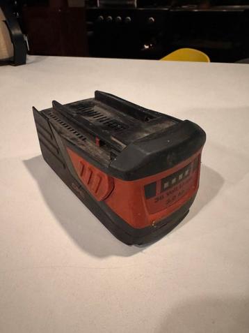 Batterie Hilti disponible aux enchères