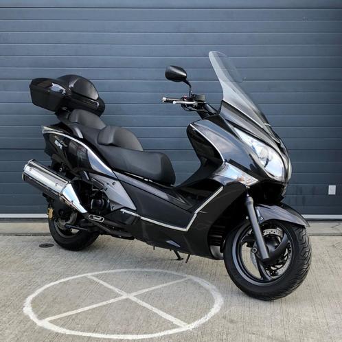 Honda Silverwing 600 | Eerste eigenaar, Motos, Motos | Honda, Entreprise, Scooter, plus de 35 kW, 2 cylindres, Enlèvement