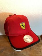 Ferrari pet Sainz Leclerc Formule 1 gebogen klep cap Rood, Enlèvement ou Envoi, Neuf, ForTwo