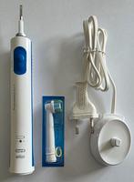 Oral-B Pro 600 BRAUN oplaadbare tandenborstel !, Handtassen en Accessoires, Uiterlijk | Mondverzorging, Ophalen of Verzenden, Zo goed als nieuw