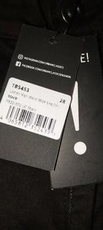 Te koop nieuwe zwarte wilde broek maat 28, Kleding | Dames, Broeken en Pantalons, Ophalen